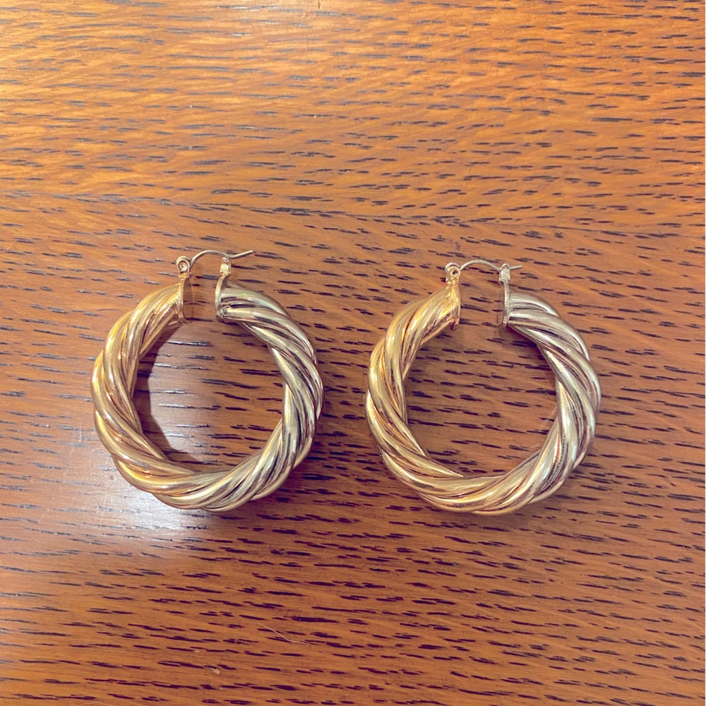 Mixed Medal Hoops